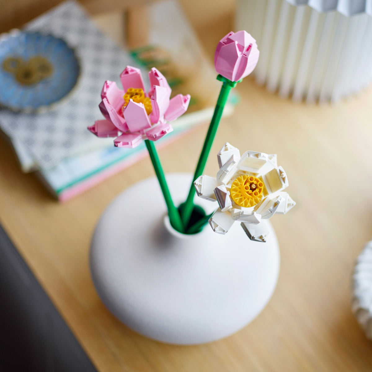 Lotus Flowers Building Set - 40647, 220-pcs, Ages 8+